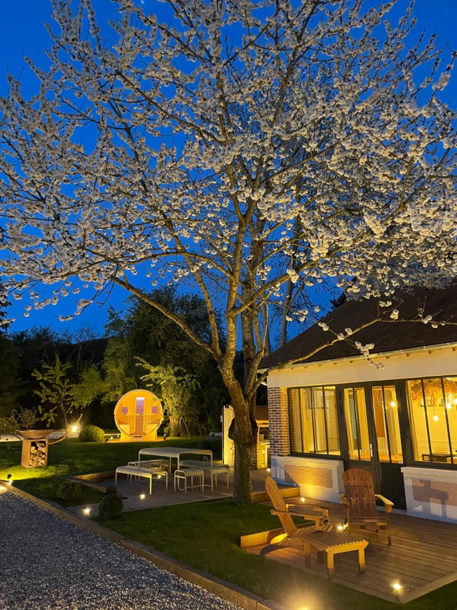La Petite Maison De Giverny - Gite De Charme 5 Etoiles Au Coeur Du Village - 3 Chambres エクステリア 写真